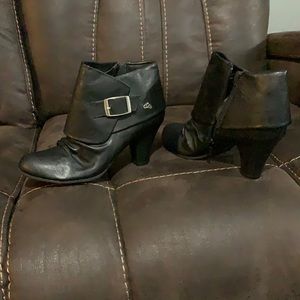 black booty size 9